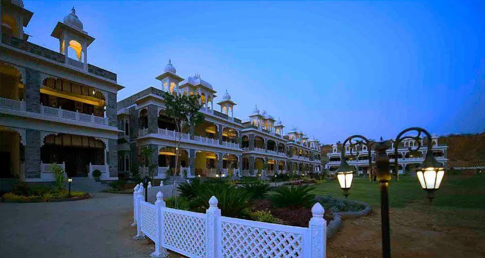 Hotel The Udaibagh Udaipur Exterior foto